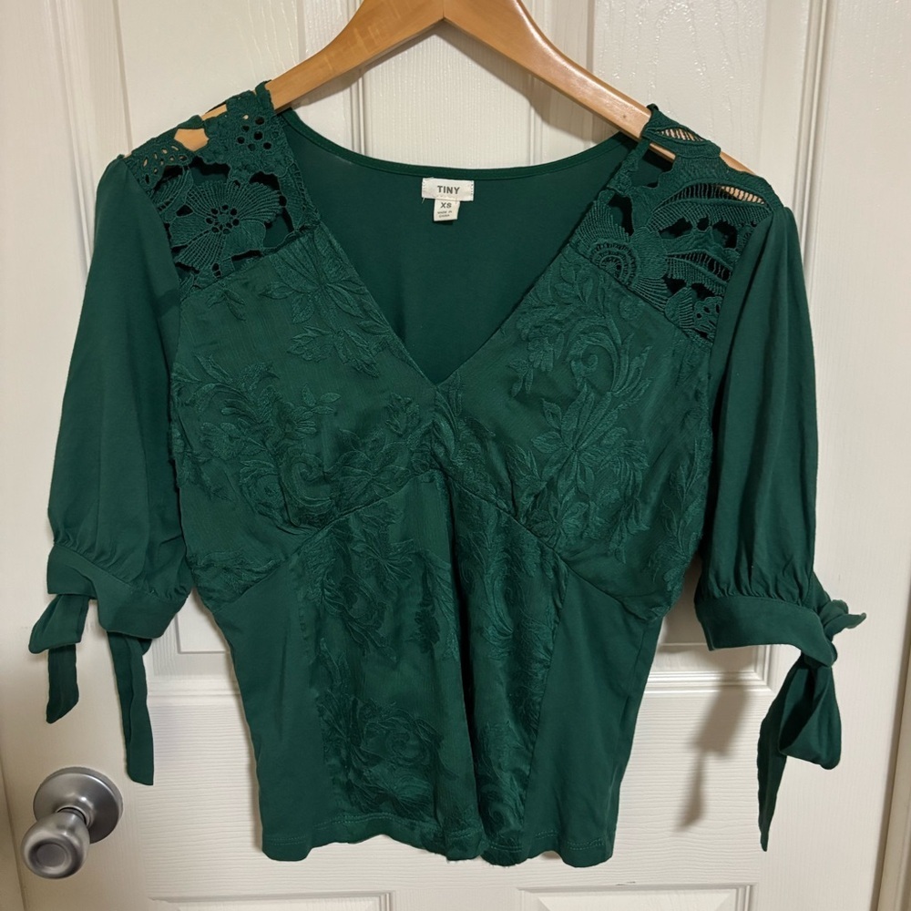 Anthropologie Tiny Ophelia Embroidered Top | Emerald Green | Size XS | EUC - Picture 5 of 10